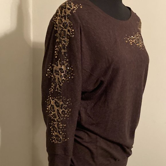 Roberto Cavalli sequin pullover sweater. It is very cute and flattering - Picture 4 of 9
